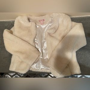 Ruby & Bloom Faux fur ivory bolero coat with satin lining